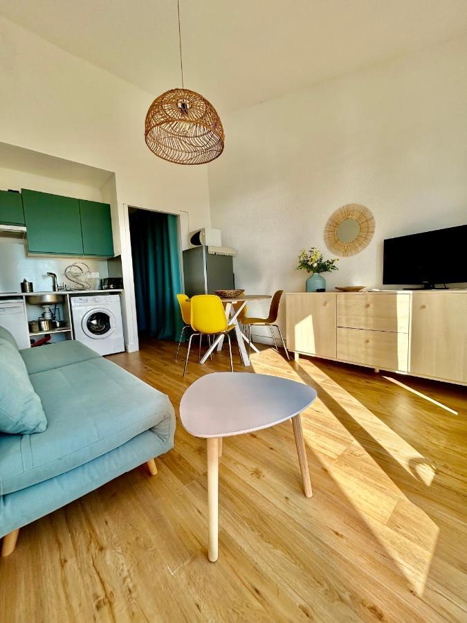 Superbe T2 Avec Terrasse Et Vue Su Mer Quartier Des Quilles A Sète Kültér fotó